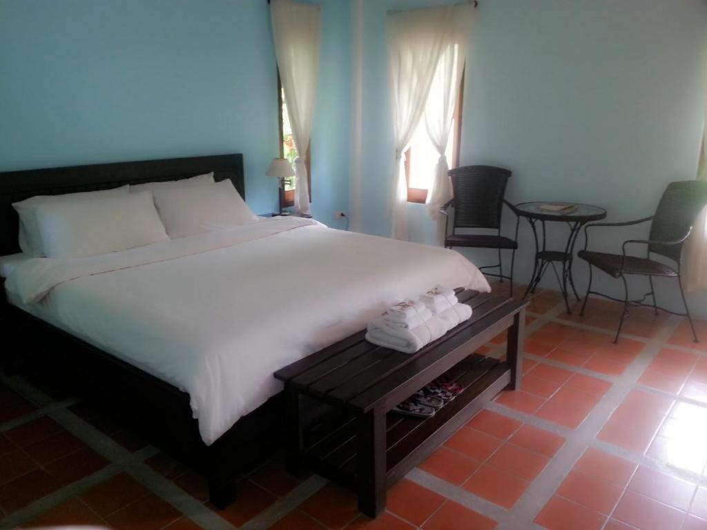 Baan Chuengkao Resort Ranong Ngoại thất bức ảnh