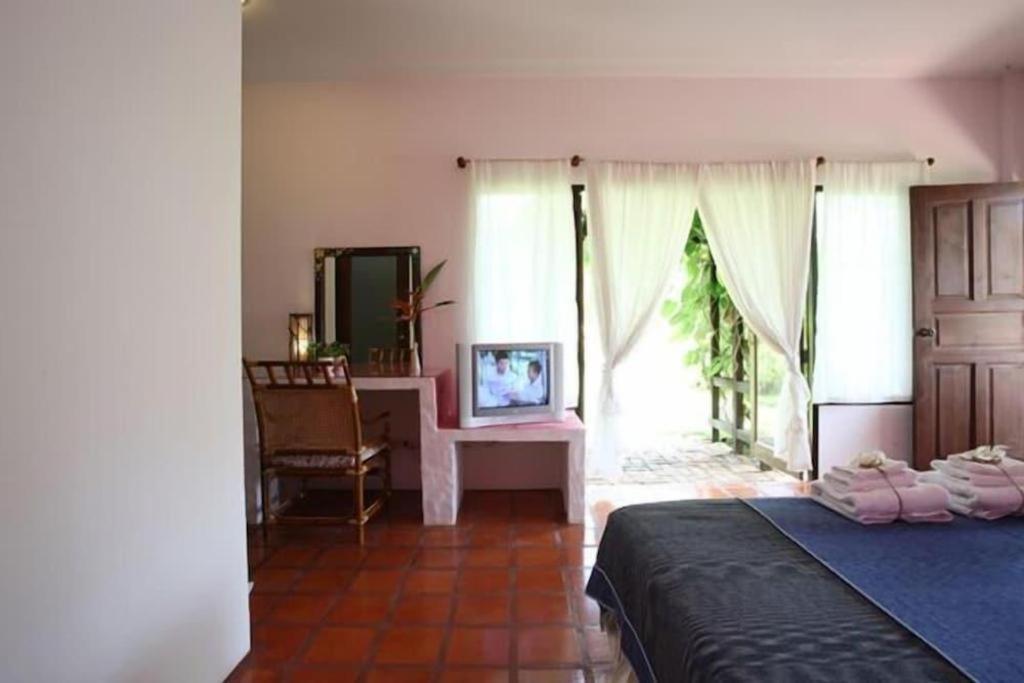 Baan Chuengkao Resort Ranong Ngoại thất bức ảnh