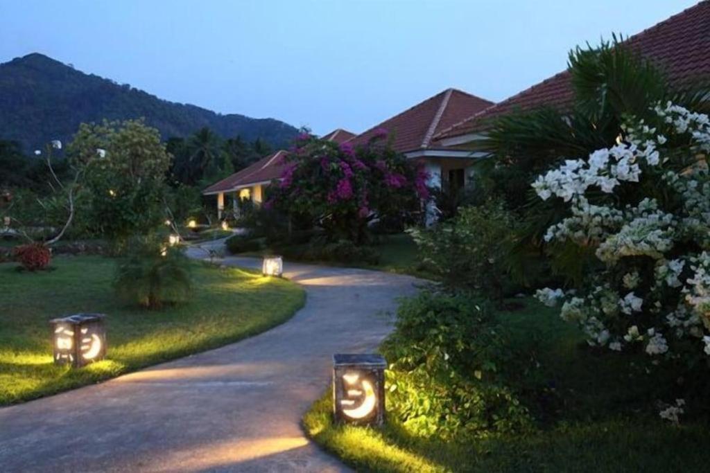 Baan Chuengkao Resort Ranong Ngoại thất bức ảnh